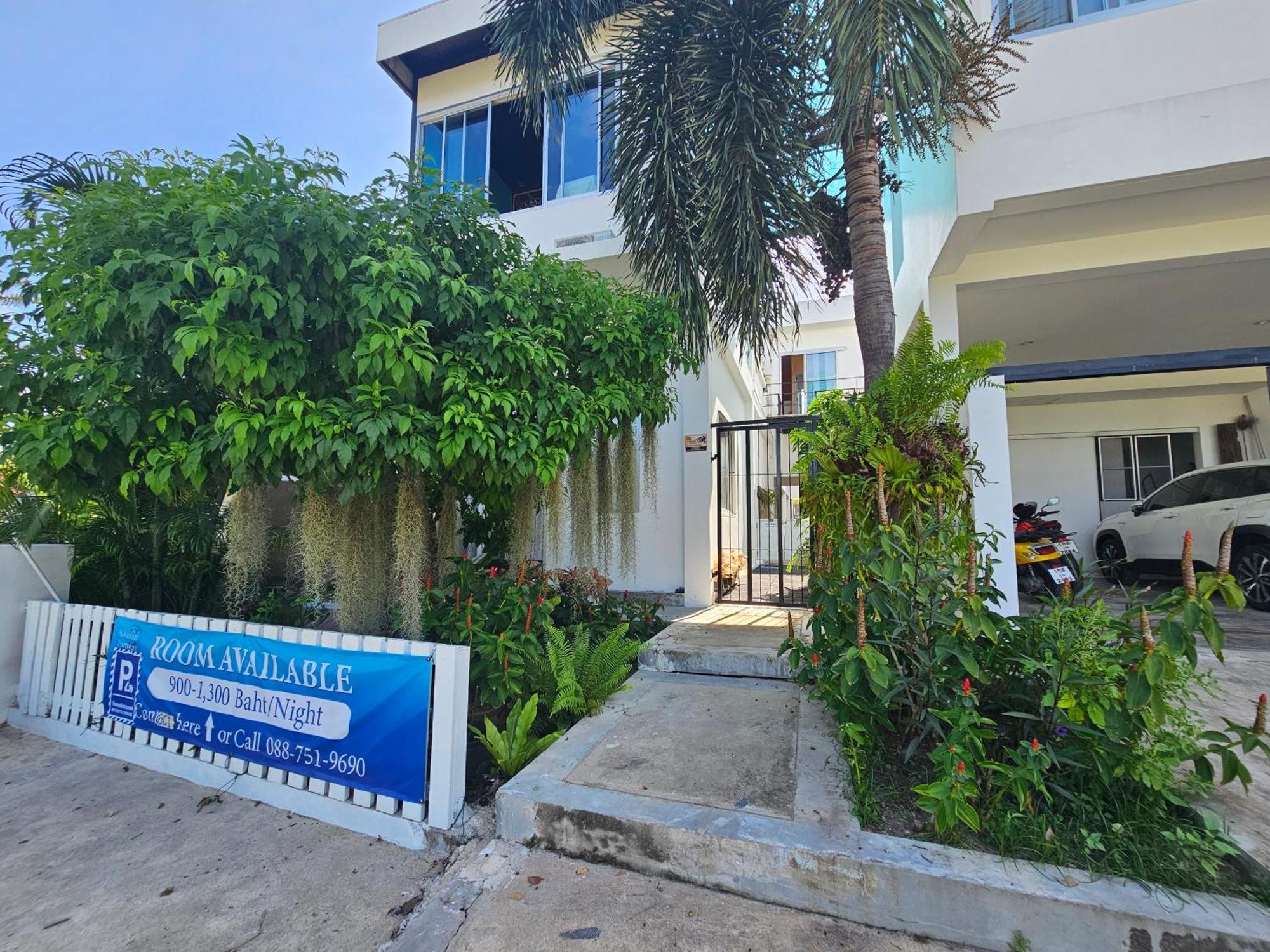 Andaman Homestay Villa At Rawai Ban Saiyuan Bagian luar foto